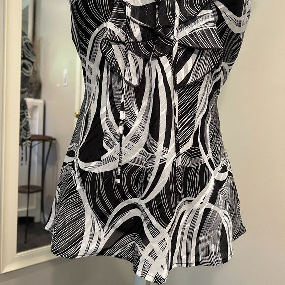 NWT Cache Black & White Geometric Sleeveless Ruffle Blouse, Size Small - Picture 3 of 15